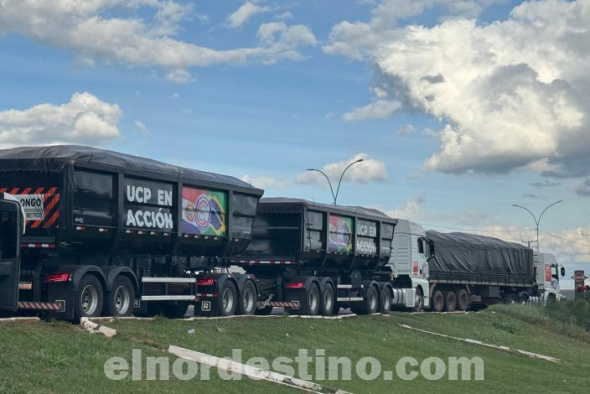 Durante la semana, entre la comunidad académica y la población de Pedro Juan Caballero, Universidad Central del Paraguay logró recolectar agua, ropa, zapatos, cobijas, leche, medicinas y otros insumos para los damnificados por la Tragedia Gaúcha. (Foto: Asesoría de Prensa de Universidad Central del Paraguay).