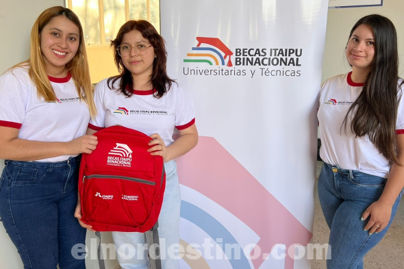 El Programa de Becas del Gobierno del Paraguay apunta a llevar la oferta académica a más estudiantes sobresalientes y de escasos recursos, quienes buscan fortalecer sus conocimientos académicos con el objetivo de mejorar su calidad de vida y contribuir al desarrollo sustentable del país. (Foto: Itaipú Binacional).