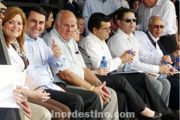 El presidente Federico Franco promete mejorar asfaltado que une Concepción y Pozo Colorado 