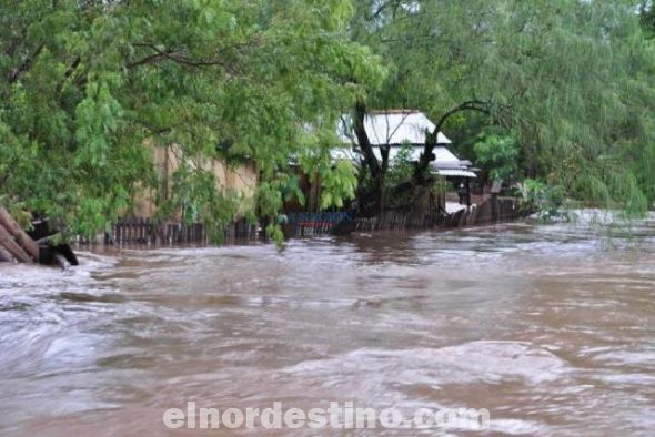 Al menos 700 familias resultaron damnificadas tras las intensas lluvias caídas ayer y esta madrugada en el Departamento de Concepción