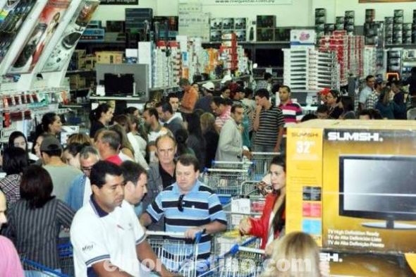 Unos 20.000 turistas brasileños y de otros puntos del país ingresaron a Pedro Juan Caballero