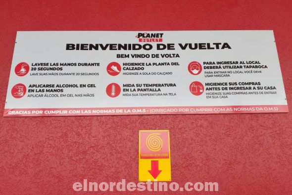Planet Outlet reabrió oficialmente sus puertas este lunes 5 de Octubre, que como aquel 17 de Junio de 2014 cuando tuvo su inauguración quedará como una fecha histórica para el Grupo Cogorno. Una buena cantidad de visitantes se acercaron al local, que además es el primer outlet de Paraguay. (Foto: Diego Lozano).