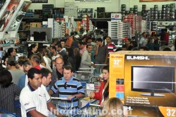 Comerciantes de Pedro Juan Caballero esperan subir las ventas para las próximas Fiestas de Fin de Año
