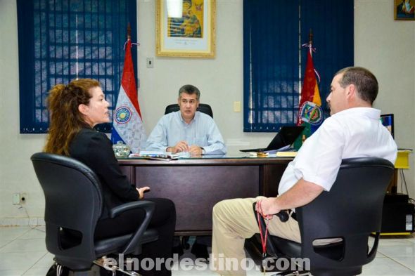Representantes de la ESSAP visitaron al Intendente Municipal de Pedro Juan Caballero