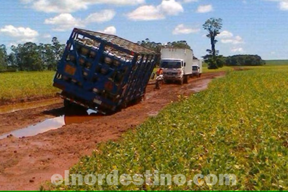 Organizaciones sociales y productoras de la región instaron al Gobierno a acelerar la ejecución del proyecto Ruta de la Soberanía, advirtiendo que los retrasos afectan no solo la economía local, sino también el acceso a servicios básicos como la salud y la educación. (Foto: Gentileza).