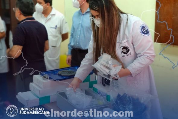 Se realizó la entrega del aporte de contrapartida en el marco del Convenio de Cooperación  Interinstitucional consistió en instrumentales neuroquirúrgicos para la realización de craneotomía, trepanación, coagulación y tunelización al Hospital Regional de Pedro Juan Caballero. (Foto: Facebook de Universidad Sudamericana).