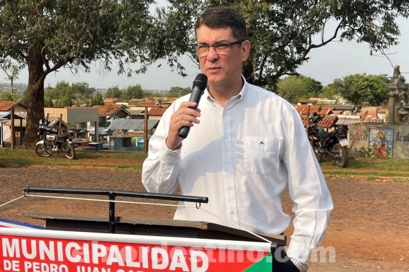 Intendente Acevedo entregó diversas obras de estructura vial en el barrio General Genes de la ciudad de Pedro Juan Caballero