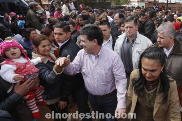 El presidente Horacio Cartes estuvo con la gente y recibió varios pedidos de parte de ciudadanos y comerciantes en Concepción