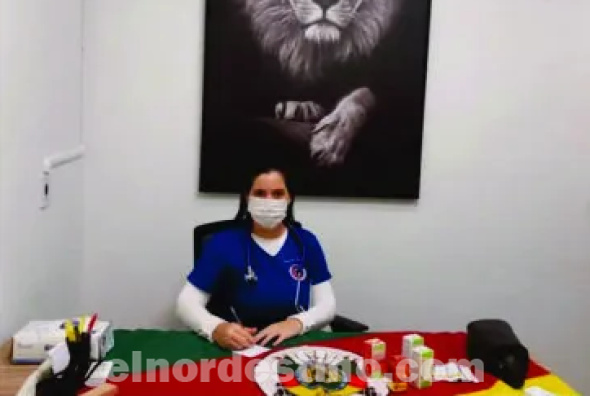 Weslyne da Silva Bressan Lopes agradeció al empresario educativo y creador de la Carrera de Medicina de Universidad Central del Paraguay licenciado Carlos Bernardo la oportunidad de servir en Río Grande do Sul. (Foto: Asesoría de Prensa de Universidad Central del Paraguay).