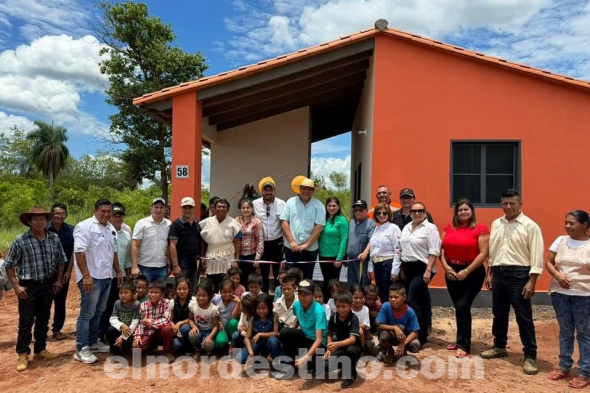 Este trabajo demuestra el compromiso de la administración departamental del gobernador de Amambay abogado Juancho Acosta y su equipo para trabajar en conjunto con la comunidad, con el objetivo de construir un futuro mejor. (Foto: Dirección de Comunicaciones de la Gobernación de Amambay).
