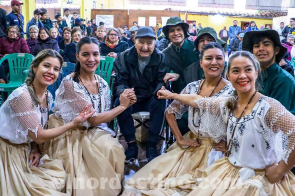 Memoria Viva: Ministerio de Defensa celebró los 108 años del excombatiente de la Guerra del Chaco Don Canuto González 