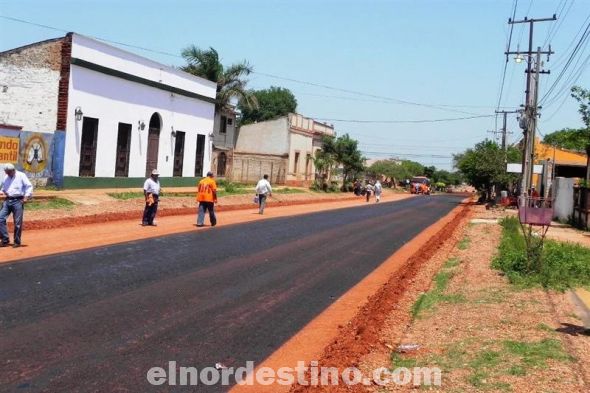 Comenzó ayer el asfaltado de las principales calles de la ciudad de Concepción