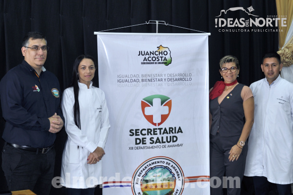 Desde tempranas horas gran cantidad de personas se acercaron al Salón “Francisco Almeida” para beneficiarse con los servicios que ofrece la Secretaria Nacional por los Derechos Humanos de las Personas con Discapacidad. (Foto: por Diego Lozano para Ideas del Norte Consultora Publicitaria).