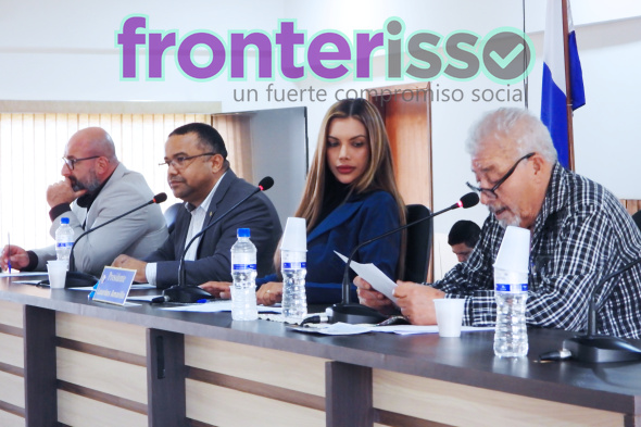 Durante la reciente Sesión Ordinaria del PARLIM, la concejala Carolina Yunis planteó cuidar el funcionamiento de las mejoras en la Línea Internacional, para preservar las instalaciones del mal uso que hacen algunos ciudadanos. (Foto: Diego Lozano para Ideas del Norte Consultora Publicitaria).