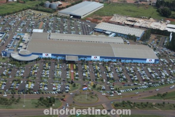 Activa participación de Shopping China, el mayor comercio de importados de la región, en el Black Friday 2014