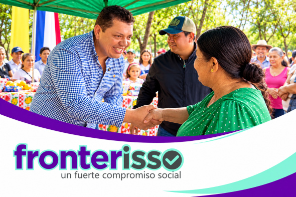 El jefe departamental, Juancho Acosta, valoró las gestiones realizadas para posibilitar el acceso a un hogar digno a pobladores amambayenses de sectores vulnerables. A nivel nacional, el gobierno central ya registra más de 34.000 viviendas entregadas en diversos puntos del país. (Foto: Gobernación de Amambay).   