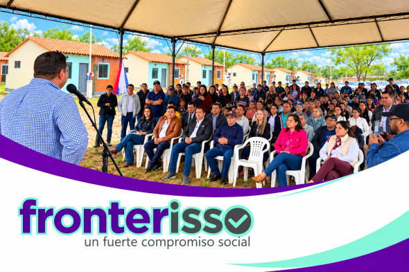El jefe departamental, Juancho Acosta, valoró las gestiones realizadas para posibilitar el acceso a un hogar digno a pobladores amambayenses de sectores vulnerables. A nivel nacional, el gobierno central ya registra más de 34.000 viviendas entregadas en diversos puntos del país. (Foto: Gobernación de Amambay).   