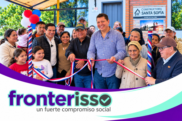 El jefe departamental, Juancho Acosta, valoró las gestiones realizadas para posibilitar el acceso a un hogar digno a pobladores amambayenses de sectores vulnerables. A nivel nacional, el gobierno central ya registra más de 34.000 viviendas entregadas en diversos puntos del país. (Foto: Gobernación de Amambay).   